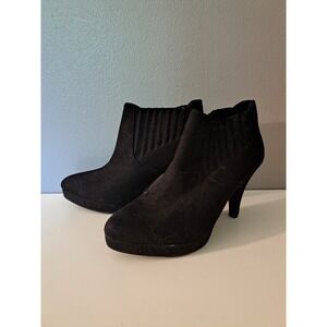 DexFlex Comfort Women's "Mason Gore" Black Heeled Ankle Boot -‎ Size 7